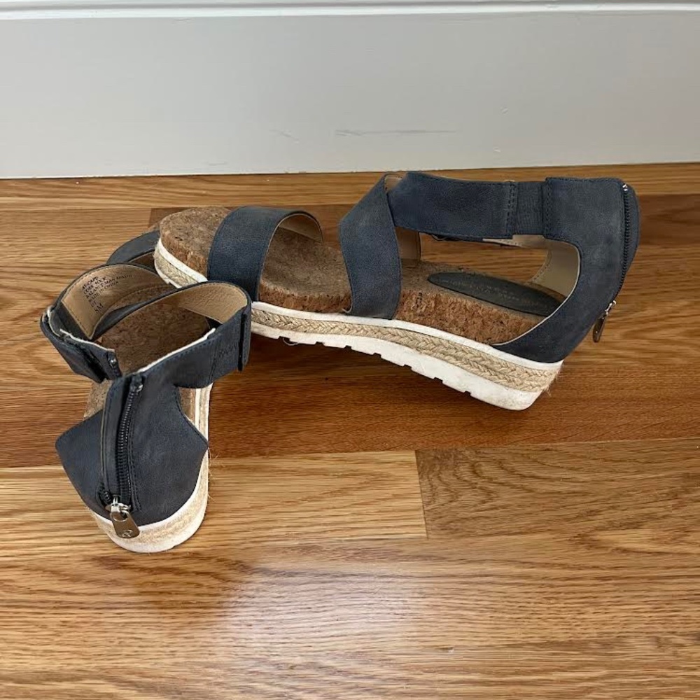 Adrienne Vittadini Sport Sandal